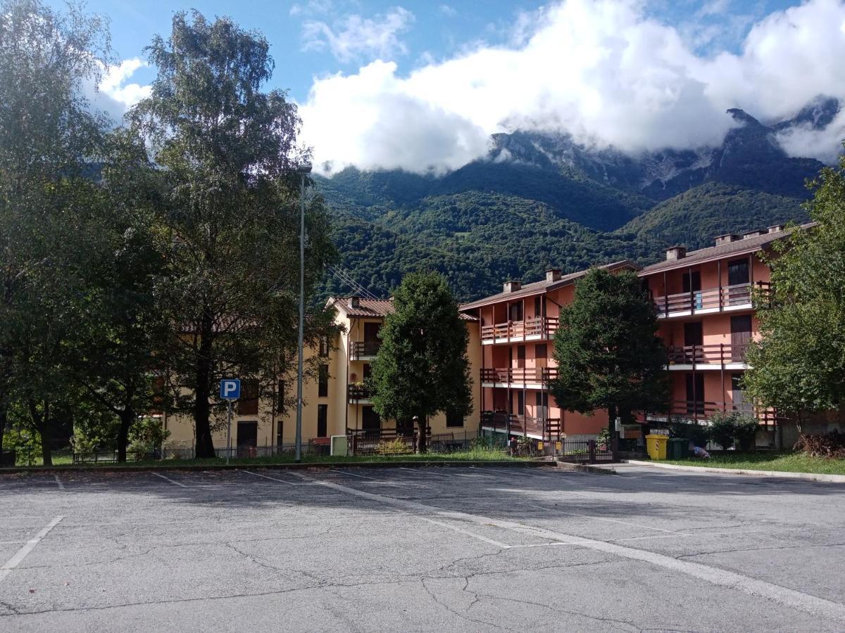 Appartamento Prima Rosa Primaluna Bagian luar foto